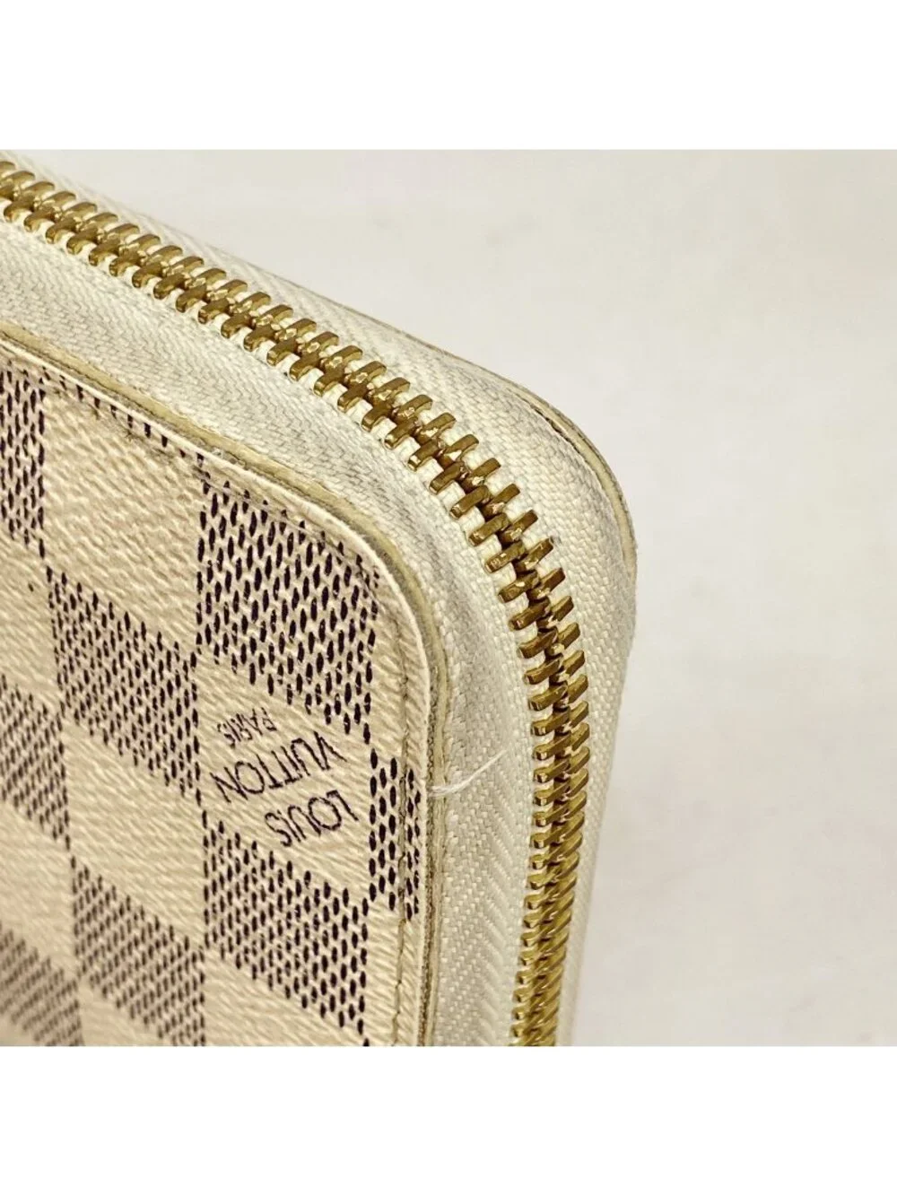 Louis Vuitton Wallet Damier Azur Zippy White